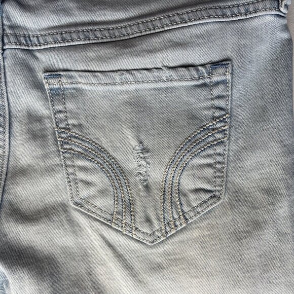 Hollister Denim Shorts Womens Size 5 High Rise Blue Light Wash Distressed Fray - Picture 5 of 12